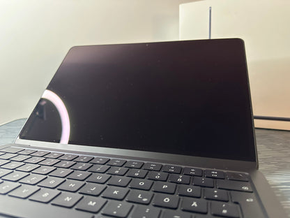 MacBook Air 13" M2 2022 | 8GB RAM | 256GB SSD | 8-Core GPU | Mezzanotte