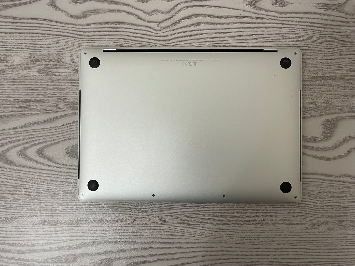MacBook Pro 13" 2019 | i5 | 8GB RAM | 256GB SSD | Intel Iris 655 | Argento