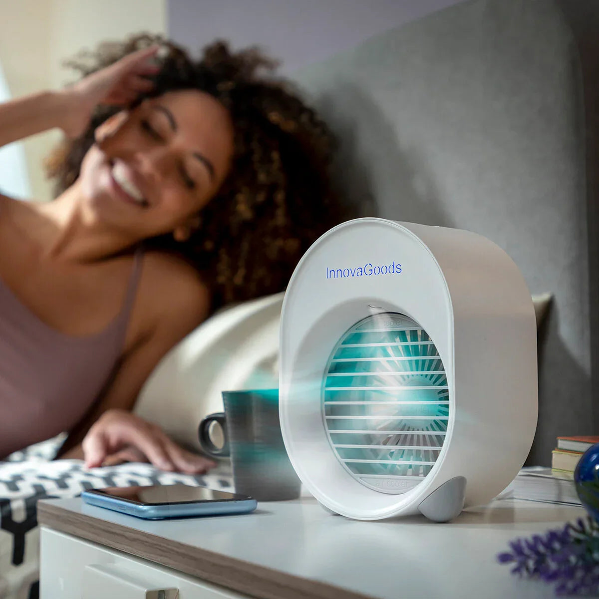 Mini Climatizzatore Umidificatore a Ultrasuoni con LED Koolizer InnovaGoods - Yestore